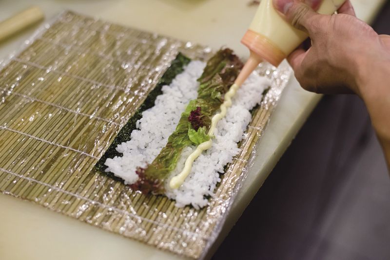 cách làm tunamayo maki